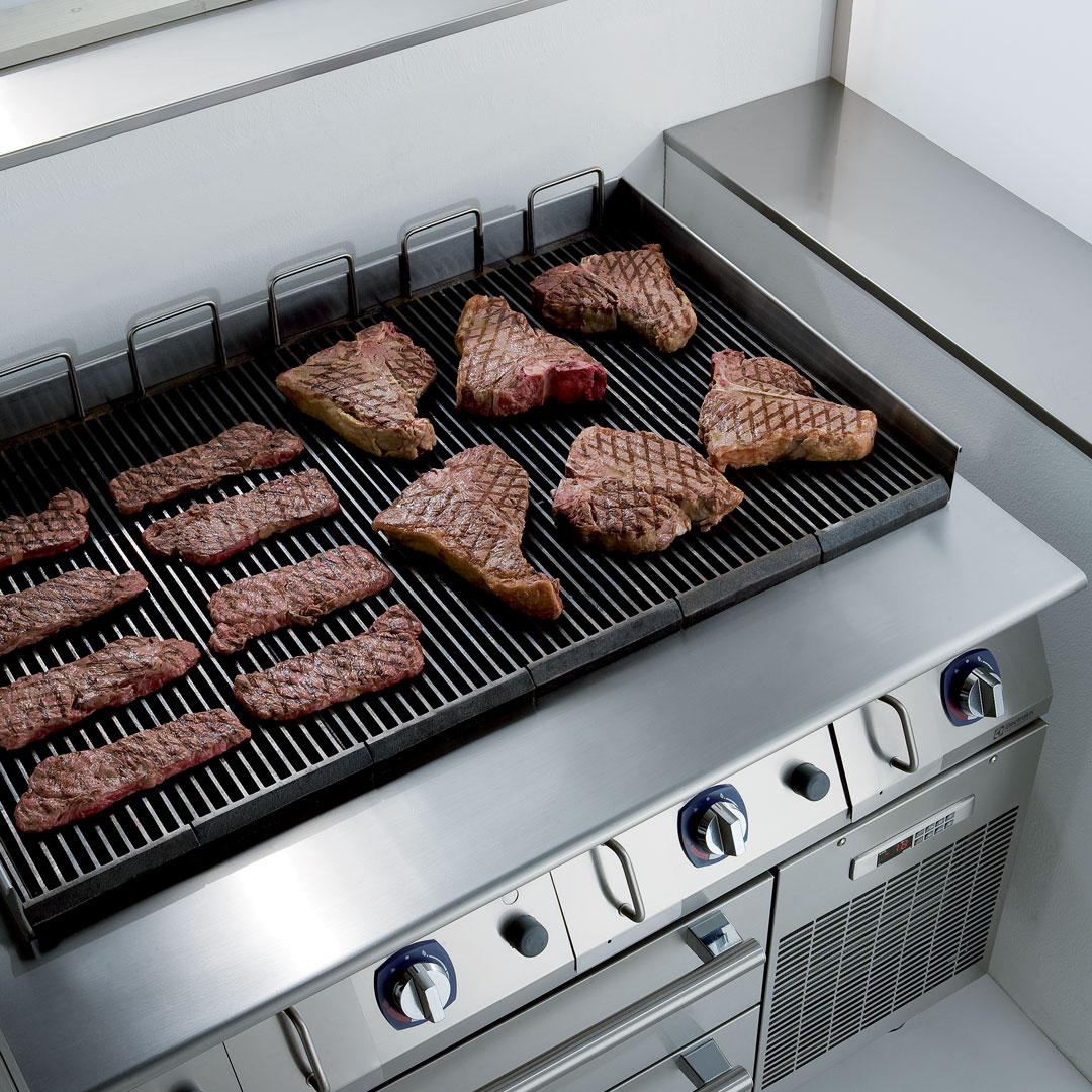700XP Full Module Freestanding Gas BBQ Chargrill 800mm