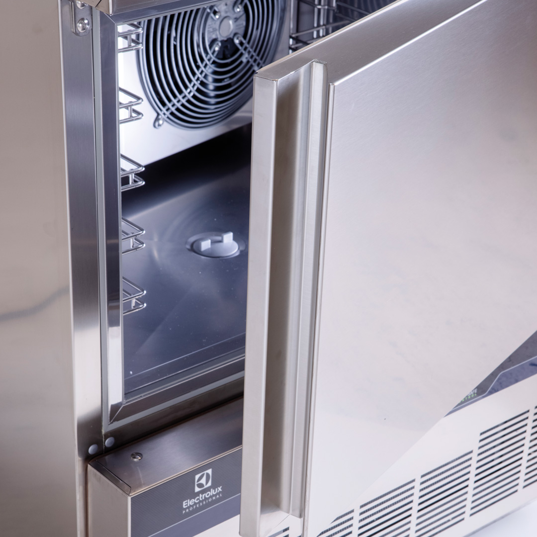 CROSSWISE 10 x 1/1GN Blast Chiller Freezer 20/40kg