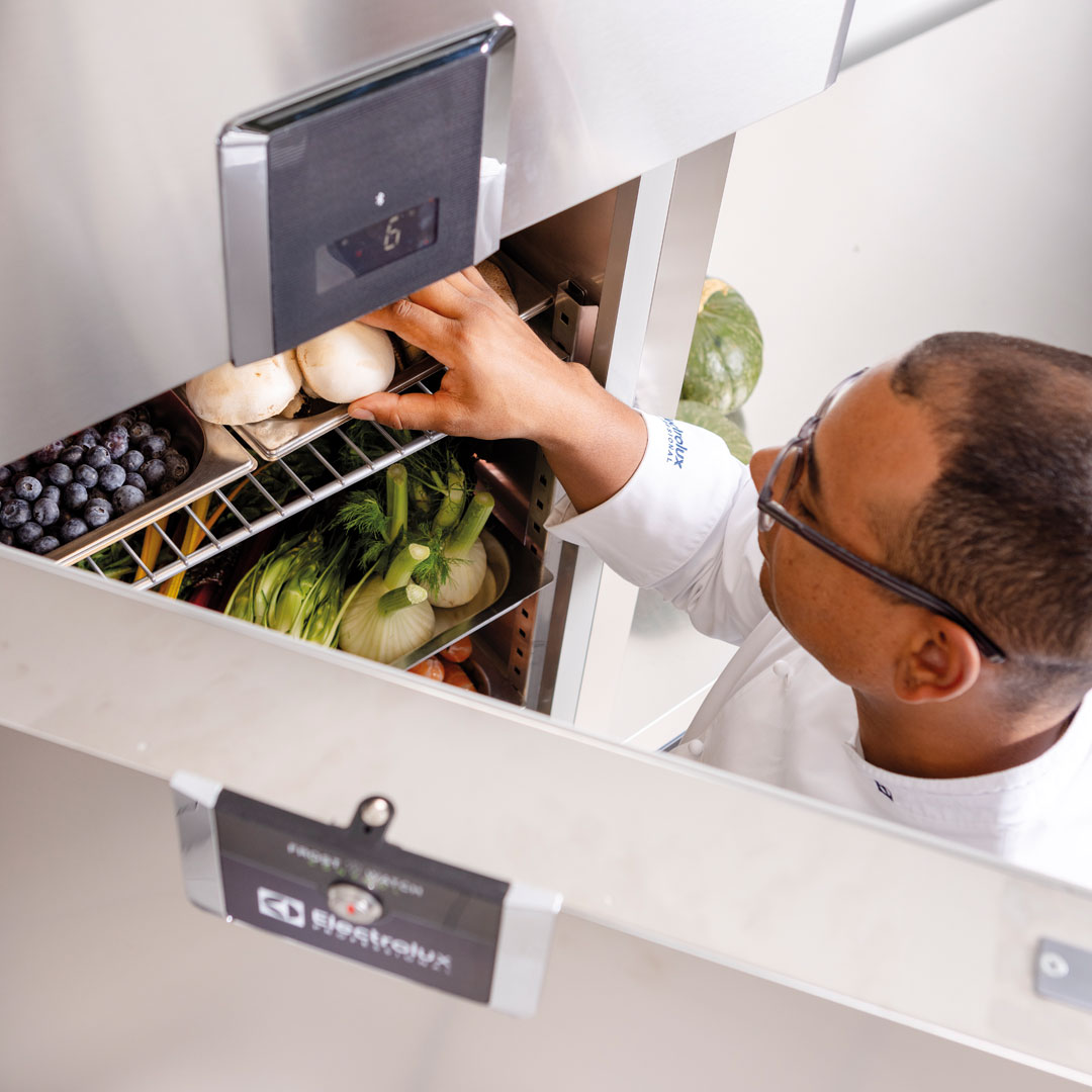 ecostore 1 Door Upright Stainless Steel Refrigerator 670L