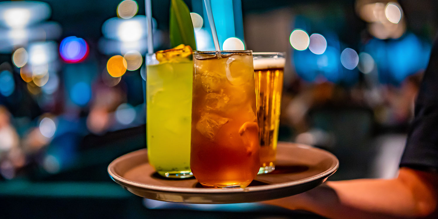 Electrolux Professional Gourmet ice cubes in colourful drinks – Eurotec Australia