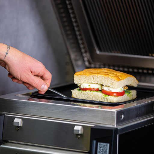 Electrolux Professional: SpeeDelight advance cooking technology